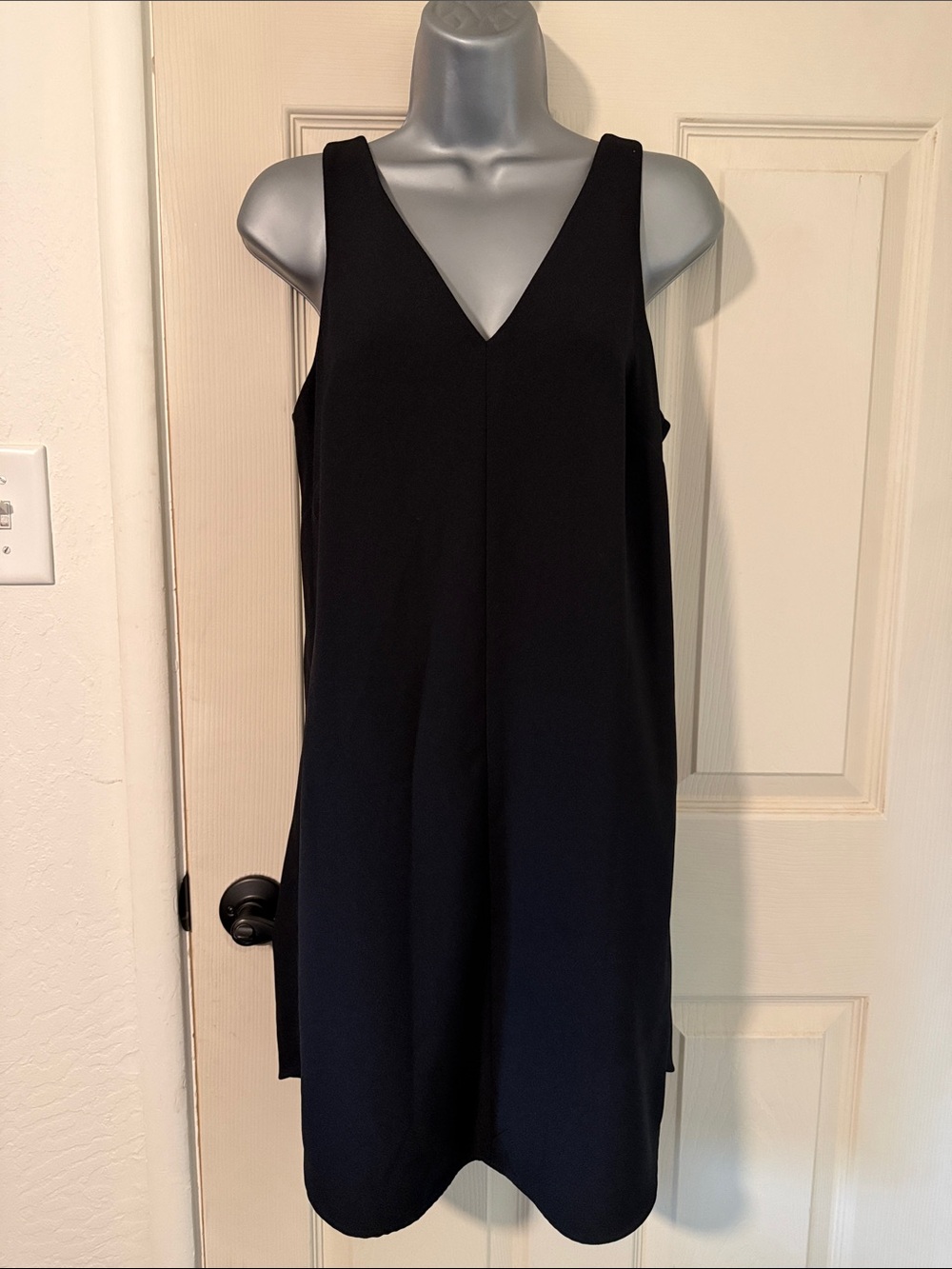 Banana Republic Black V-Neck Sleeveless Mini Dress